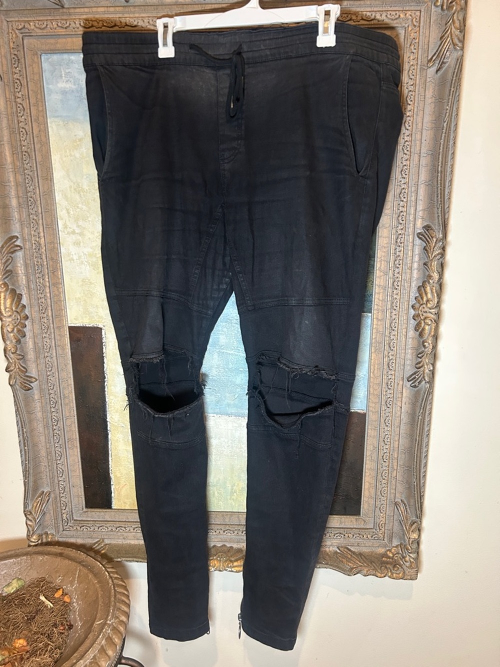 Forever 21 Black Skinny Distressed Men's Jeans